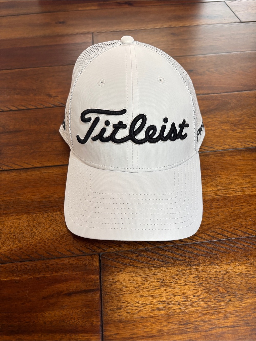 Titleist Mens White Cap with Black Script Logo NWT